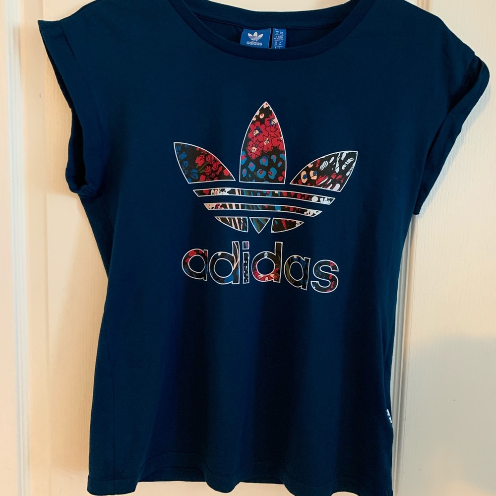 Adidas T-shirt
